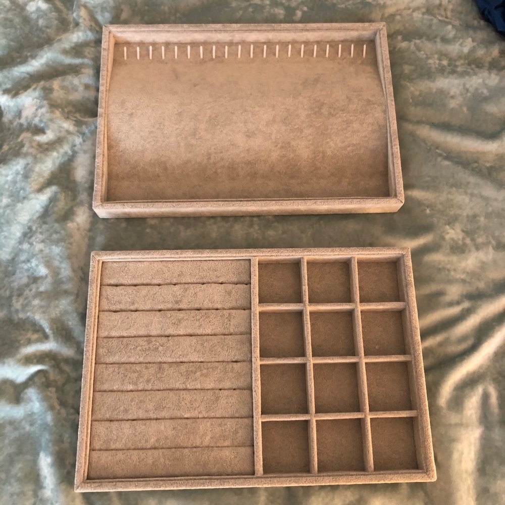 Velvet jewelry organizers